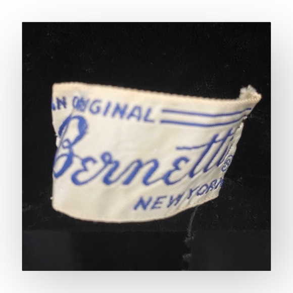 Vintage 50’s: Bernetti ❁ Mother of Pearl Embellish Peplum Velvet Jacket ❁ Black - Picture 7 of 16